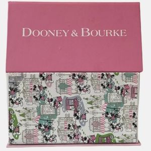 LE Dooney and Bourke Downtown Shopper Magic Band